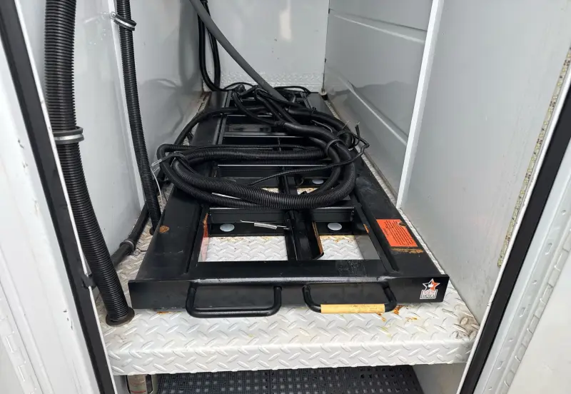 2022 Ford F550 photo 41