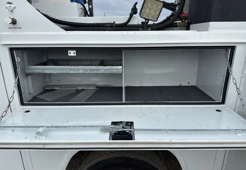 2022 Ford F550 photo 22
