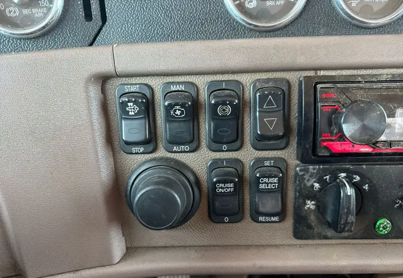 2014 Peterbilt 389K glider kit photo 53