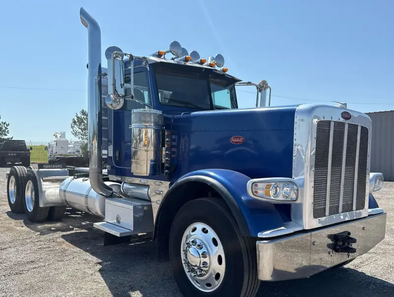 2014 Peterbilt 389K glider kit photo 3