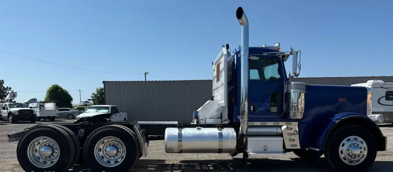 2014 Peterbilt 389K glider kit photo 4