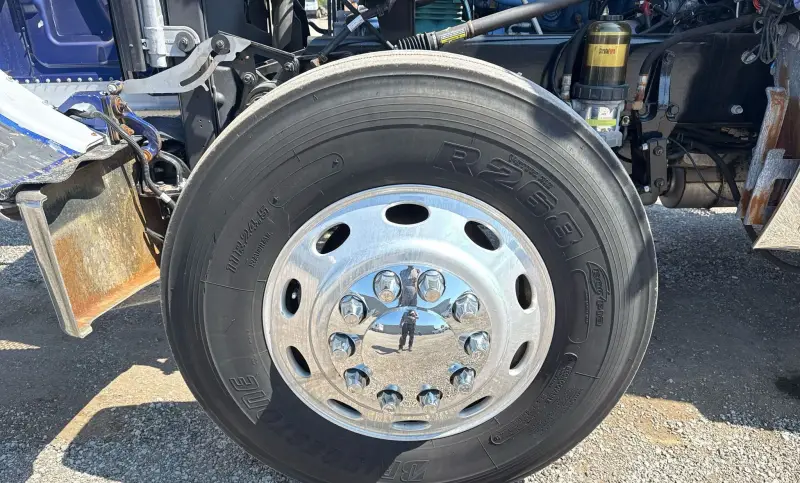 2014 Peterbilt 389K glider kit photo 83