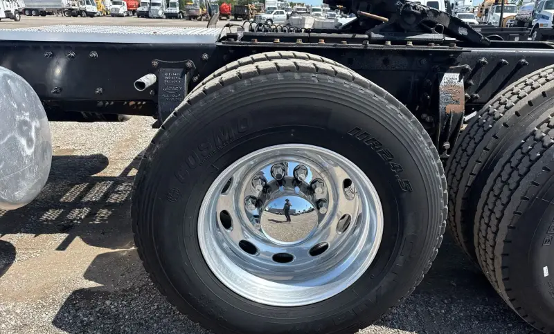 2014 Peterbilt 389K glider kit photo 94