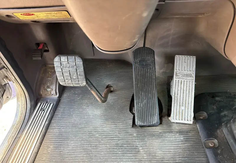 2014 Peterbilt 389K glider kit photo 44