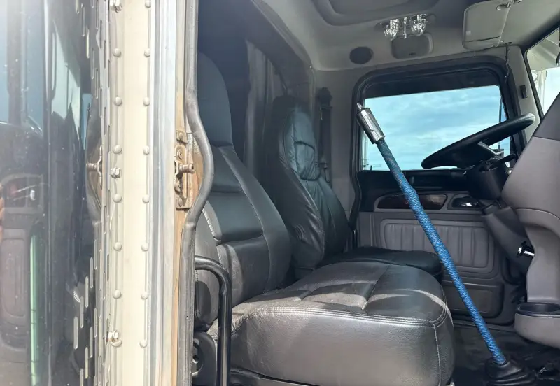 2020 Peterbilt 389 photo 51