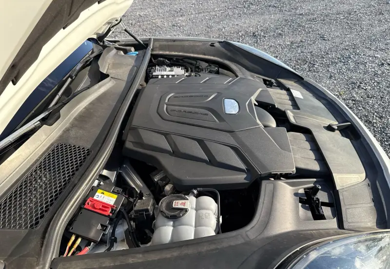 2021 Porsche Cayenne photo 56