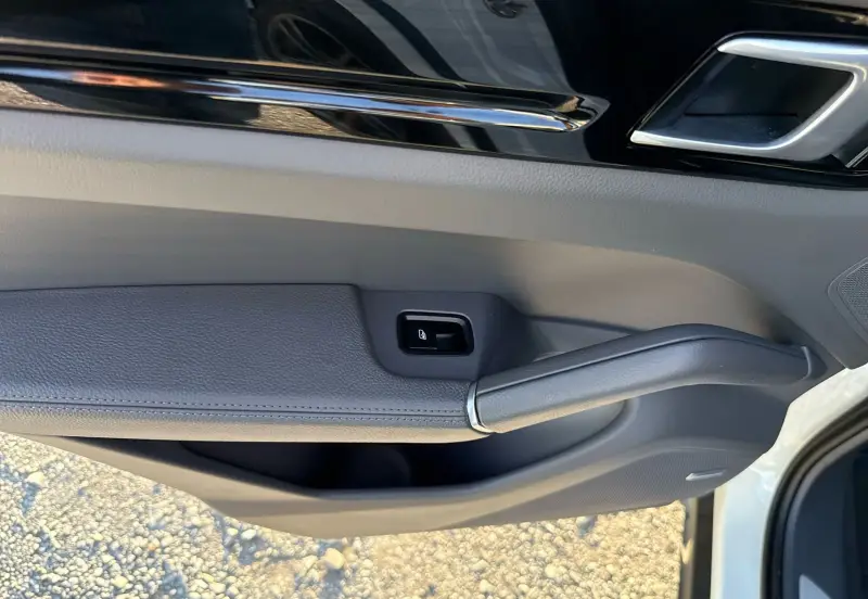 2021 Porsche Cayenne photo 52