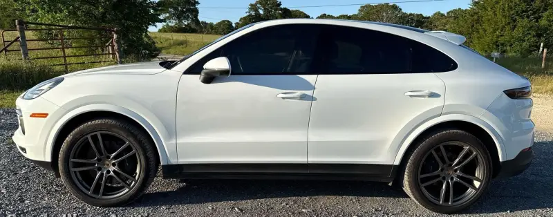 2021 Porsche Cayenne photo 8
