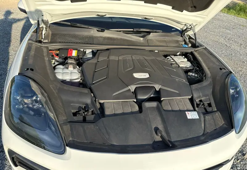 2021 Porsche Cayenne photo 59