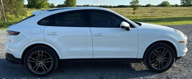2021 Porsche Cayenne photo 4