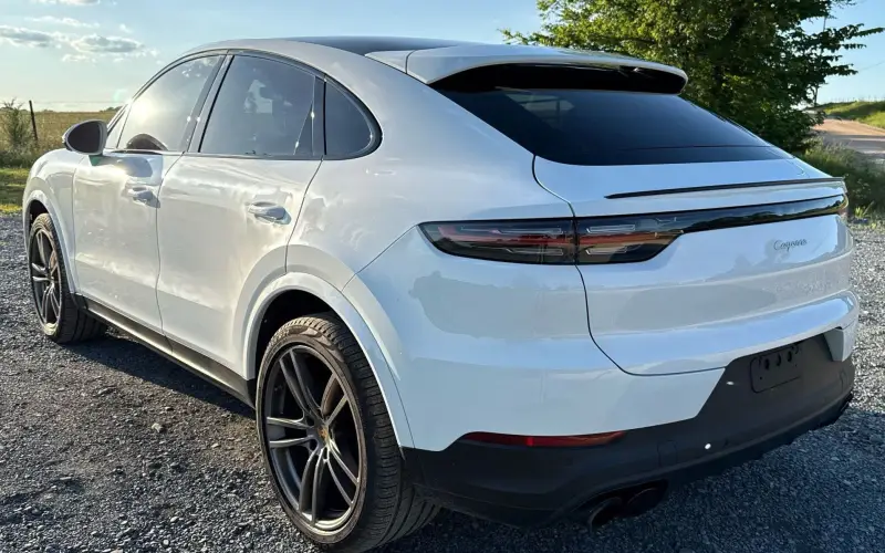 2021 Porsche Cayenne photo 7