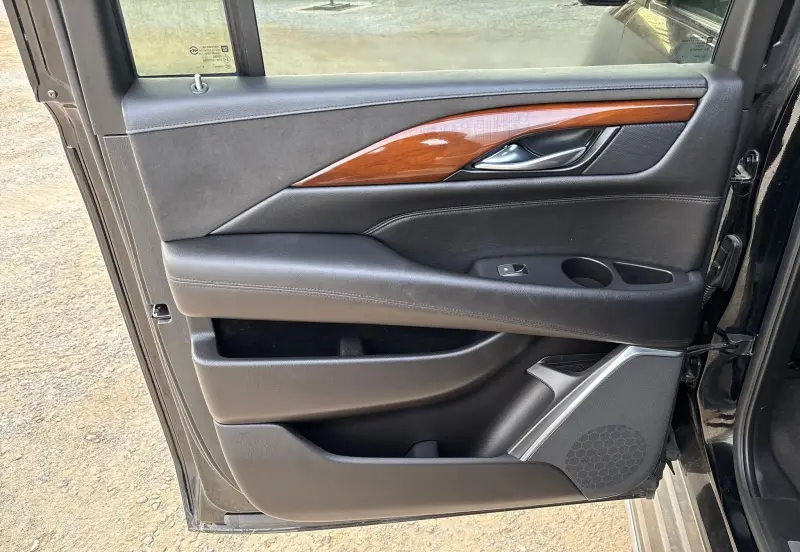 2020 Cadillac Escalade ESV photo 55