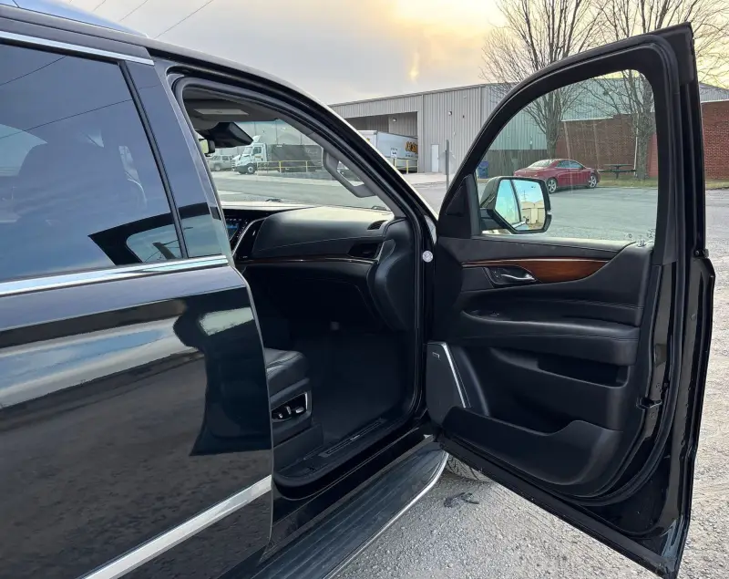 2020 Cadillac Escalade ESV photo 34