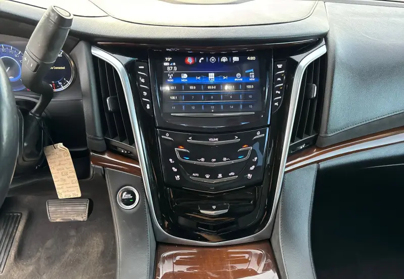 2020 Cadillac Escalade ESV photo 29