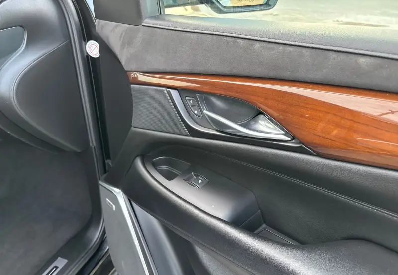2020 Cadillac Escalade ESV photo 36