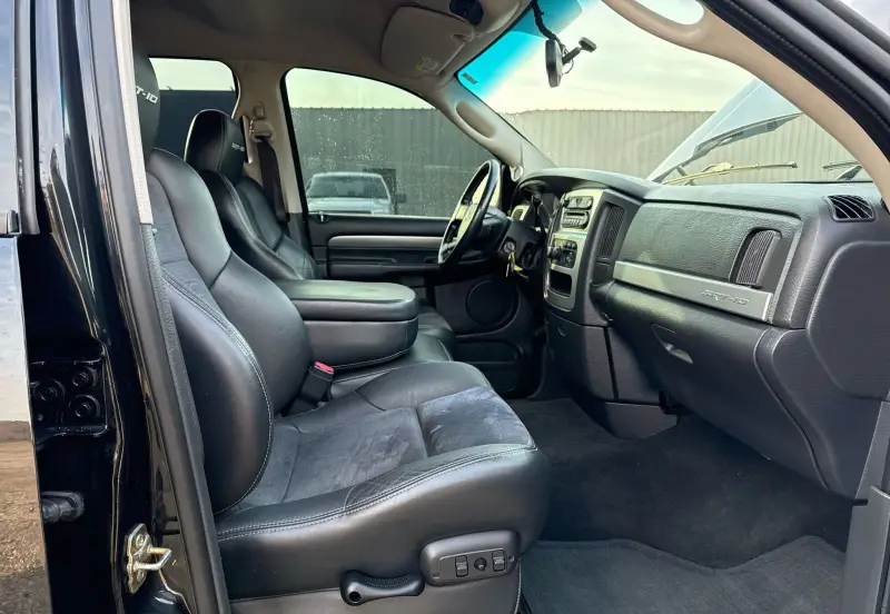 2005 Dodge Ram 1500 photo 28