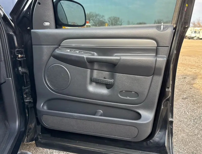 2005 Dodge Ram 1500 photo 27