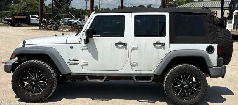 2017 Jeep Wrangler photo 8