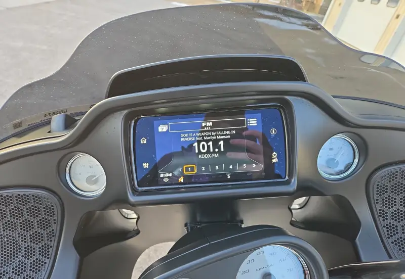 2023 Harley-Davidson Road Glide photo 18