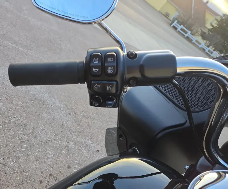2023 Harley-Davidson Road Glide photo 19