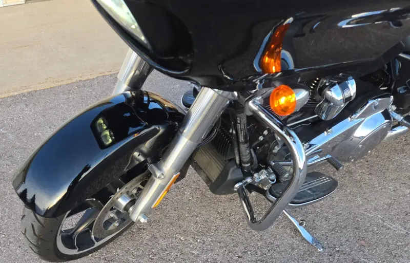 2023 Harley-Davidson Road Glide photo 9