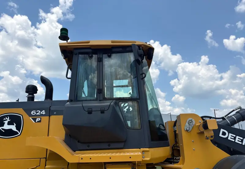 2023 John Deere 624P photo 38