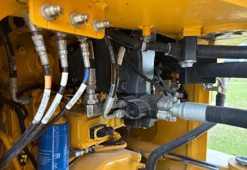 2023 John Deere 624P photo 40