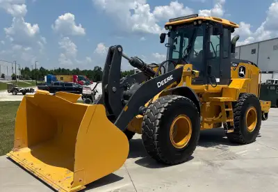 2023 John Deere 624P
