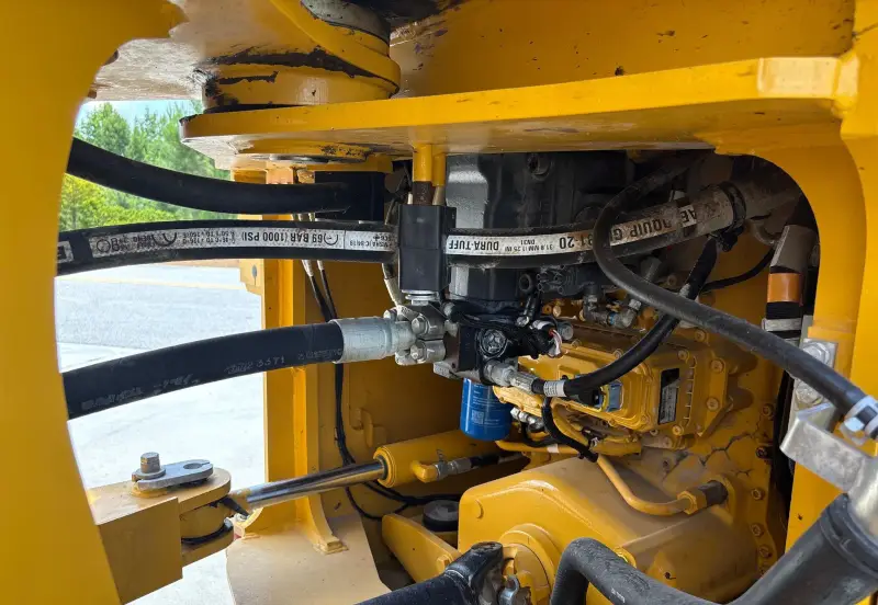 2023 John Deere 624P photo 14