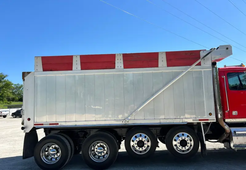 2020 Western Star 4700SF photo 12